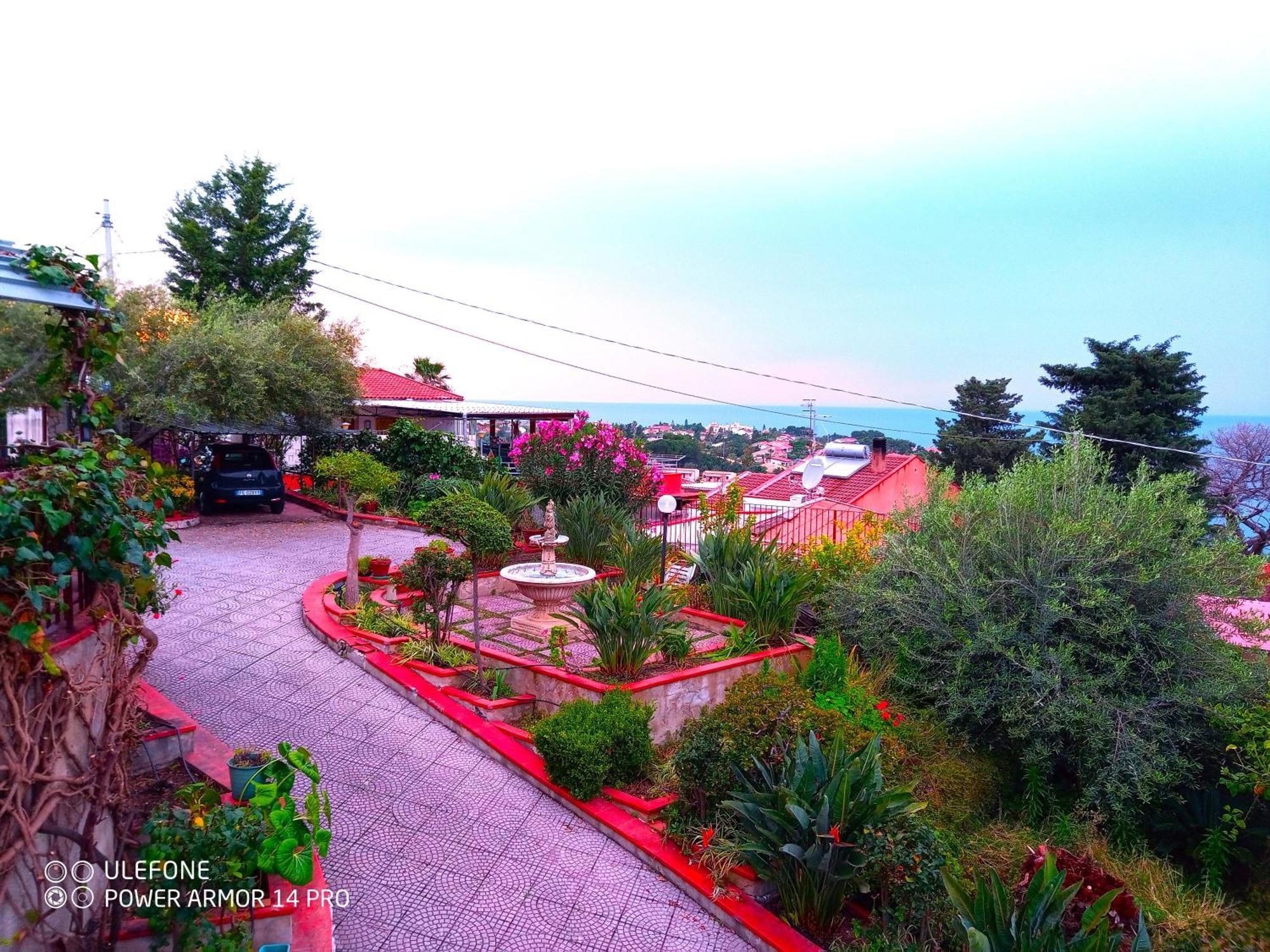 Green Villa Sand Beach Center Close Sea Veiw 切法卢 外观 照片