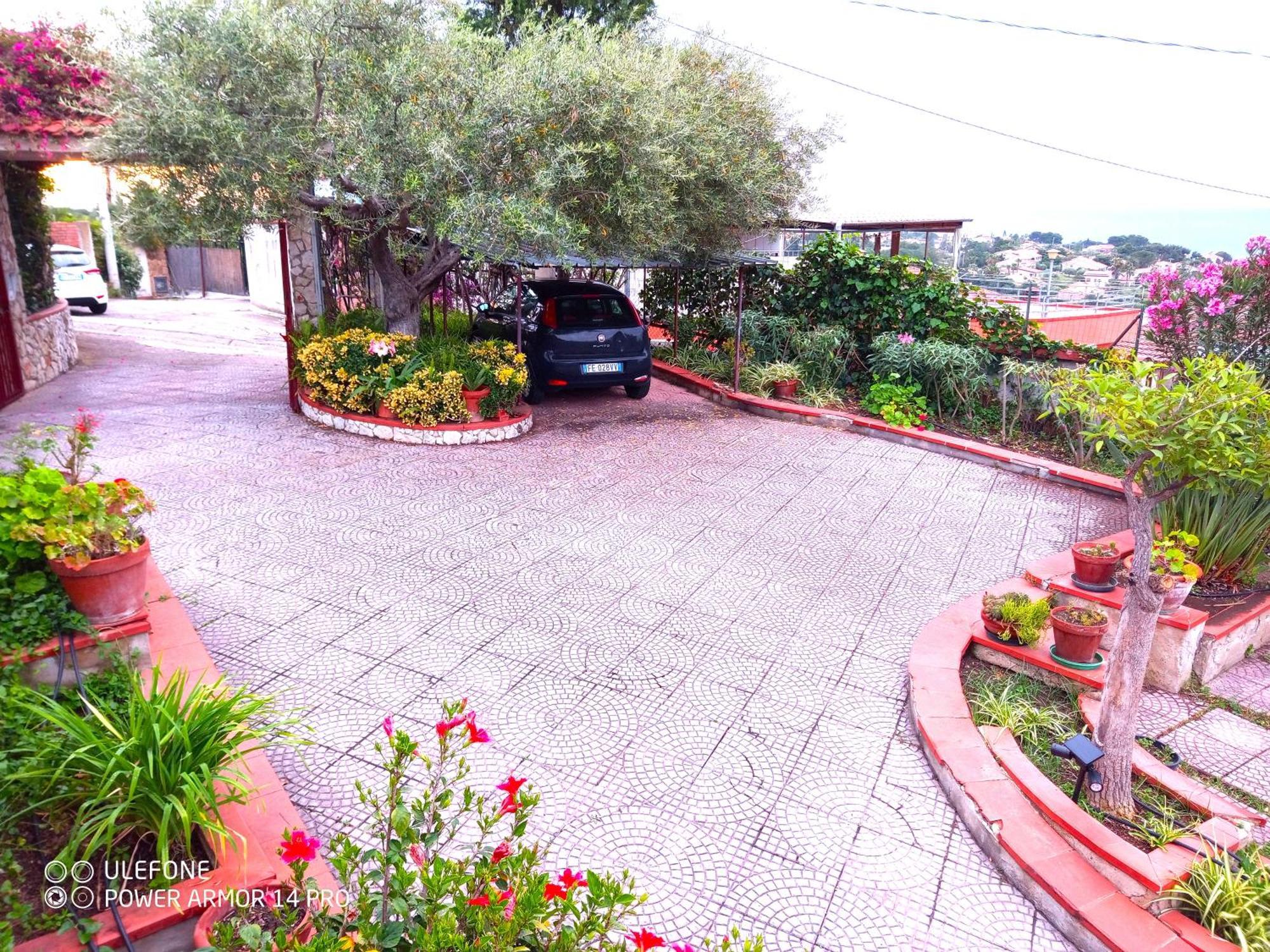 Green Villa Sand Beach Center Close Sea Veiw 切法卢 外观 照片
