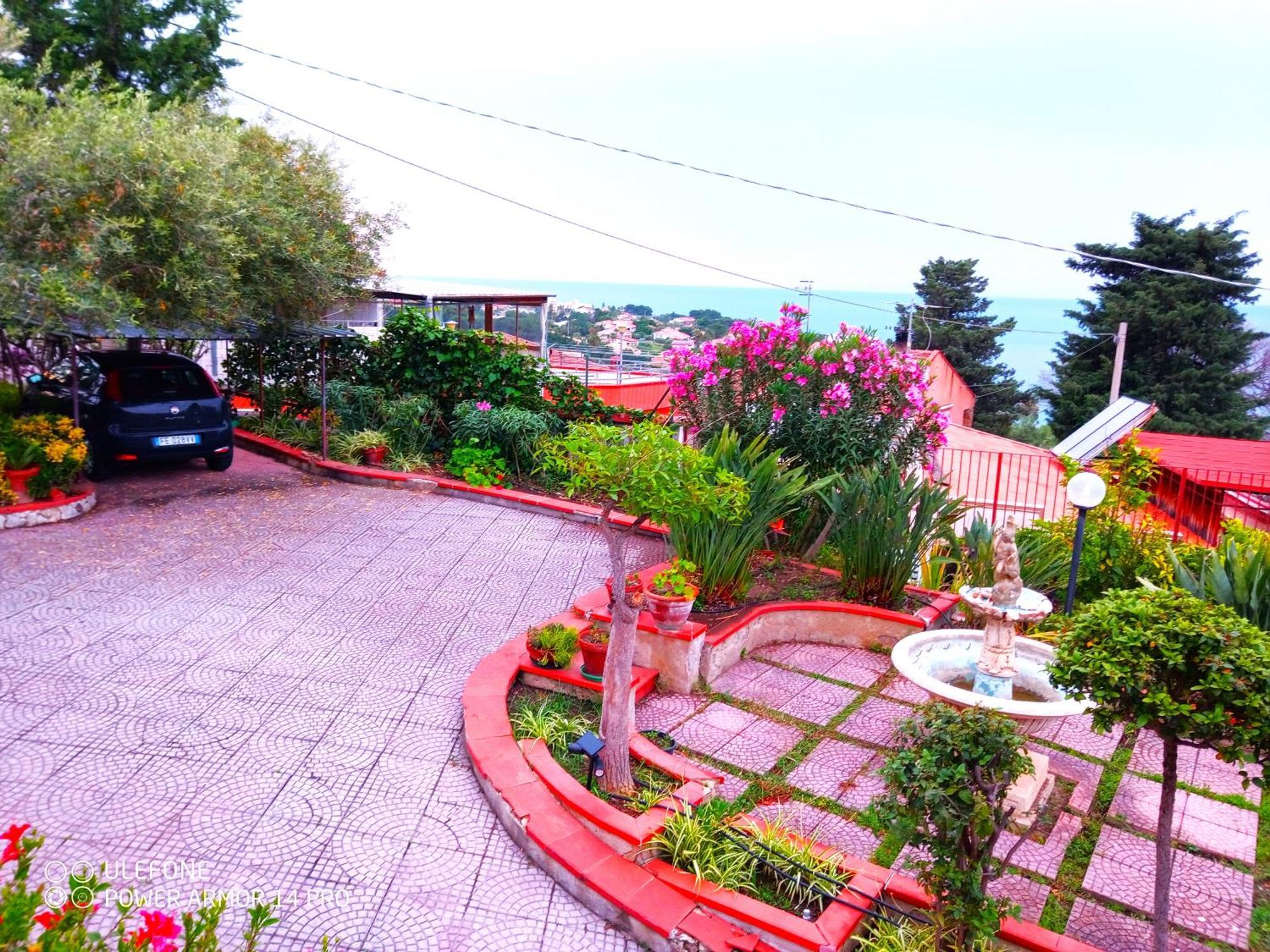 Green Villa Sand Beach Center Close Sea Veiw 切法卢 外观 照片
